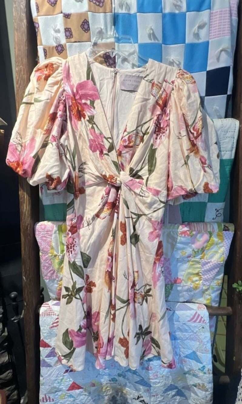 NWT White Closet Elements Floral Puff Sleeve Button Down Dress